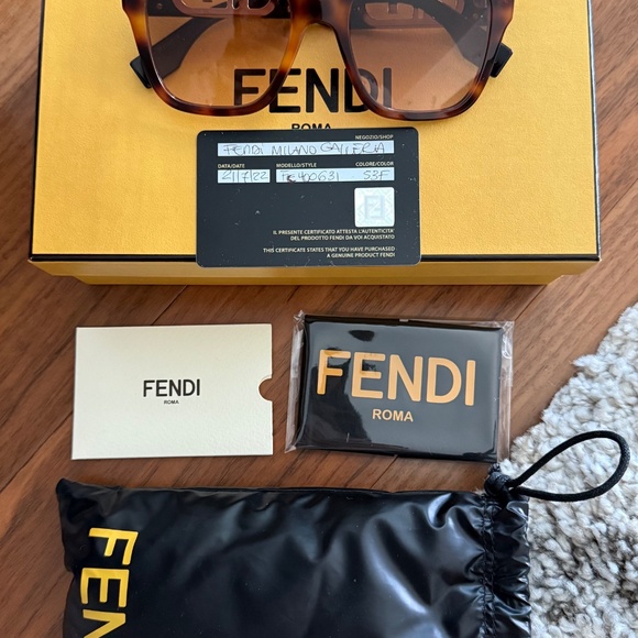 Fendi Women Sunglasses main image 10